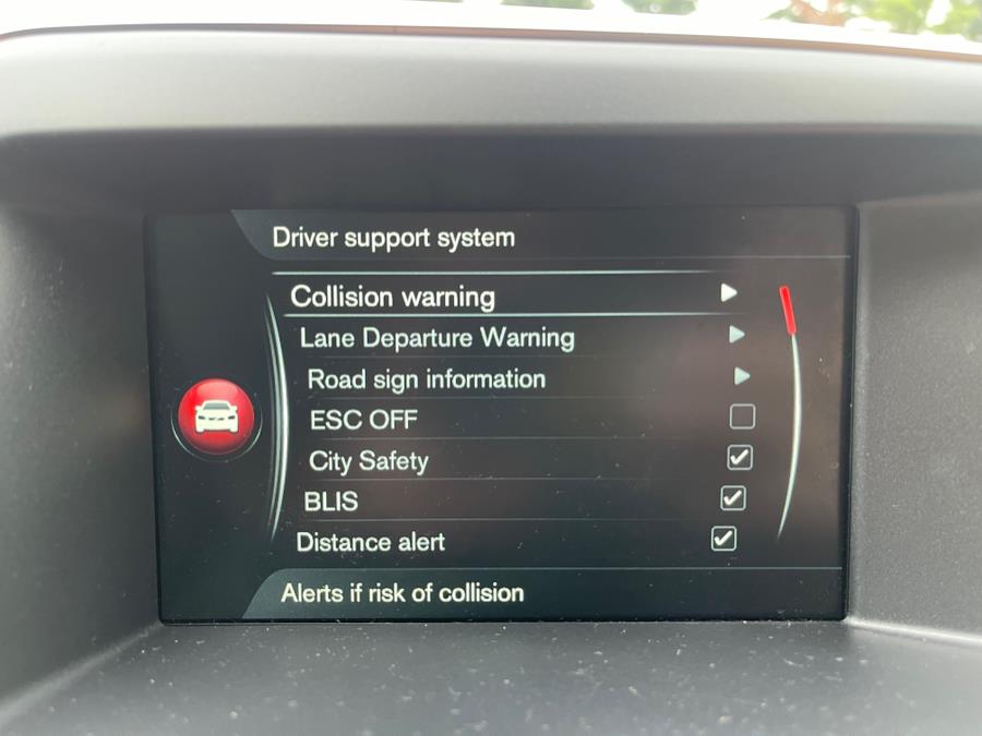 2016 Volvo XC60 AWD 4dr T5 Platinum, available for sale in Bloomfield, Connecticut | AXA Car Sales and Repair LLC. Bloomfield, Connecticut 2016 Volvo XC60 AWD 4dr T5 Platinum, available for sale in Bloomfield, Connecticut | AXA Car Sales and Repair LLC. Bloomfield, Connecticut
