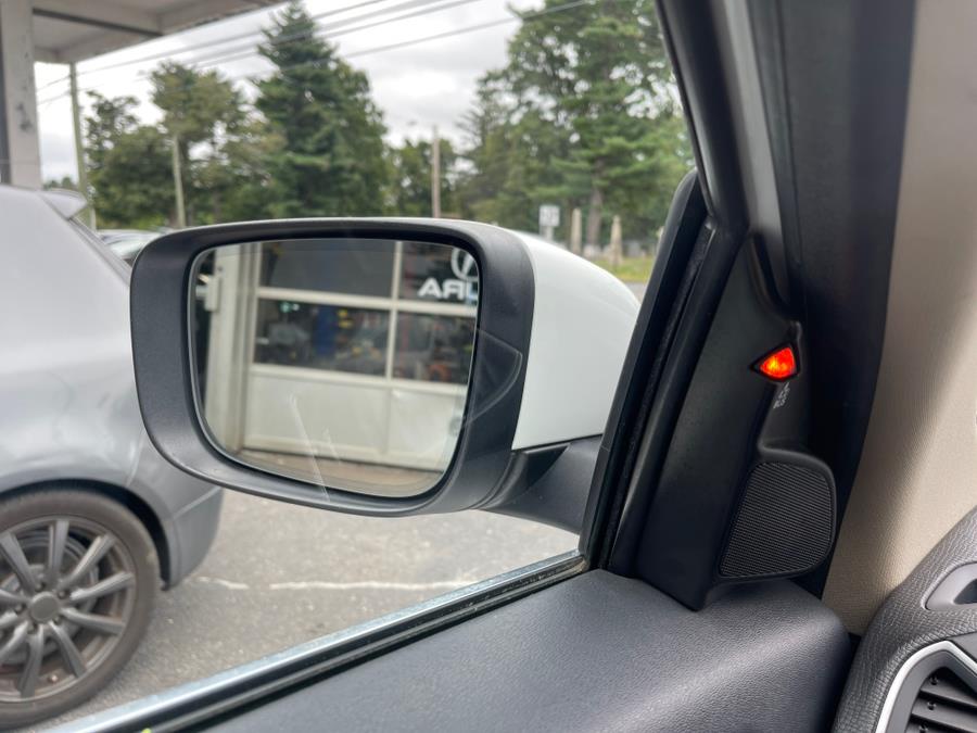 2016 Volvo XC60 AWD 4dr T5 Platinum, available for sale in Bloomfield, Connecticut | AXA Car Sales and Repair LLC. Bloomfield, Connecticut 2016 Volvo XC60 AWD 4dr T5 Platinum, available for sale in Bloomfield, Connecticut | AXA Car Sales and Repair LLC. Bloomfield, Connecticut
