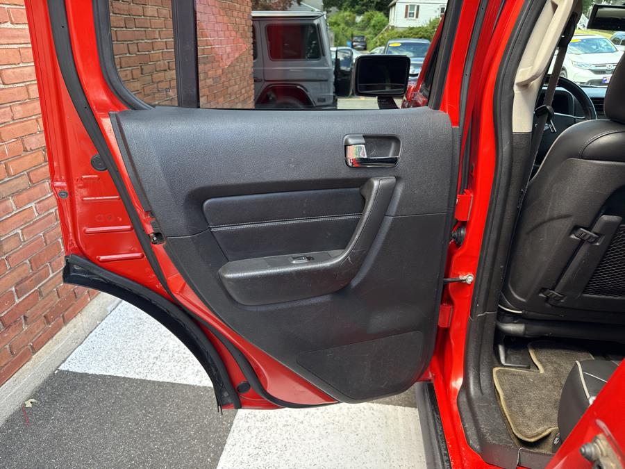 2008 HUMMER H3 4WD 4dr SUV Alpha, available for sale in Waterbury, Connecticut | National Auto Brokers, Inc.. Waterbury, Connecticut 2008 HUMMER H3 4WD 4dr SUV Alpha, available for sale in Waterbury, Connecticut | National Auto Brokers, Inc.. Waterbury, Connecticut