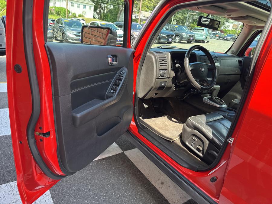 2008 HUMMER H3 4WD 4dr SUV Alpha, available for sale in Waterbury, Connecticut | National Auto Brokers, Inc.. Waterbury, Connecticut 2008 HUMMER H3 4WD 4dr SUV Alpha, available for sale in Waterbury, Connecticut | National Auto Brokers, Inc.. Waterbury, Connecticut