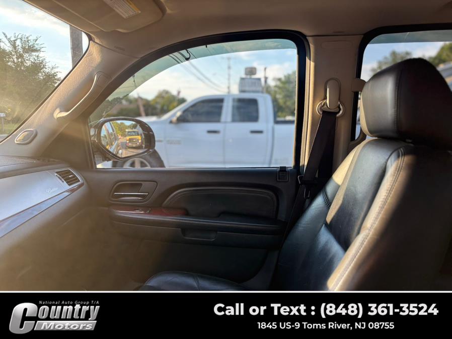 2007 Cadillac Escalade EXT AWD 4dr, available for sale in Toms River, New Jersey | Country Motors. Toms River, New Jersey 2007 Cadillac Escalade EXT AWD 4dr, available for sale in Toms River, New Jersey | Country Motors. Toms River, New Jersey
