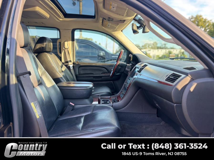 2007 Cadillac Escalade EXT AWD 4dr, available for sale in Toms River, New Jersey | Country Motors. Toms River, New Jersey 2007 Cadillac Escalade EXT AWD 4dr, available for sale in Toms River, New Jersey | Country Motors. Toms River, New Jersey