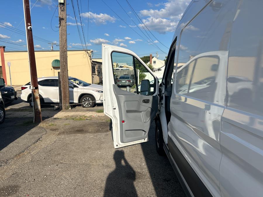 2018 Ford Transit Van T-350 148" Med Rf 9500 GVWR Sliding RH Dr, available for sale in West Hempstead, New York | Only Vans Inc. West Hempstead, New York 2018 Ford Transit Van T-350 148" Med Rf 9500 GVWR Sliding RH Dr, available for sale in West Hempstead, New York | Only Vans Inc. West Hempstead, New York