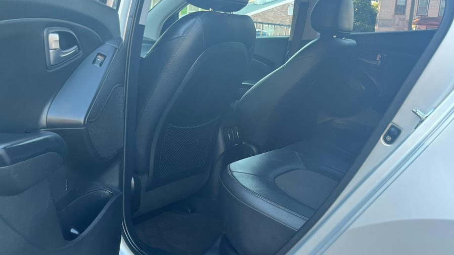 2014 Hyundai Tucson AWD 4dr SE PZEV, available for sale in Springfield, Massachusetts | Jordan Auto Sales Inc. Springfield, Massachusetts 2014 Hyundai Tucson AWD 4dr SE PZEV, available for sale in Springfield, Massachusetts | Jordan Auto Sales Inc. Springfield, Massachusetts