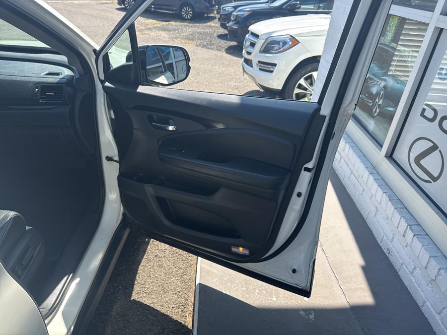 2019 Honda Pilot Elite AWD, available for sale in Milford, Connecticut | Korhan LLC DBA Superior Motors. Milford, Connecticut 2019 Honda Pilot Elite AWD, available for sale in Milford, Connecticut | Korhan LLC DBA Superior Motors. Milford, Connecticut