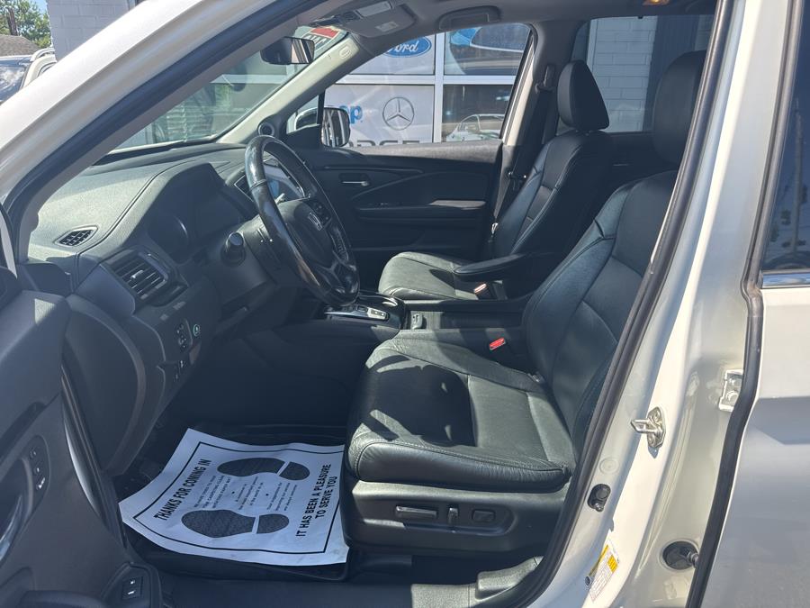 2019 Honda Pilot Elite AWD, available for sale in Milford, Connecticut | Korhan LLC DBA Superior Motors. Milford, Connecticut 2019 Honda Pilot Elite AWD, available for sale in Milford, Connecticut | Korhan LLC DBA Superior Motors. Milford, Connecticut