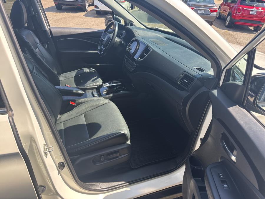 2019 Honda Pilot Elite AWD, available for sale in Milford, Connecticut | Korhan LLC DBA Superior Motors. Milford, Connecticut 2019 Honda Pilot Elite AWD, available for sale in Milford, Connecticut | Korhan LLC DBA Superior Motors. Milford, Connecticut