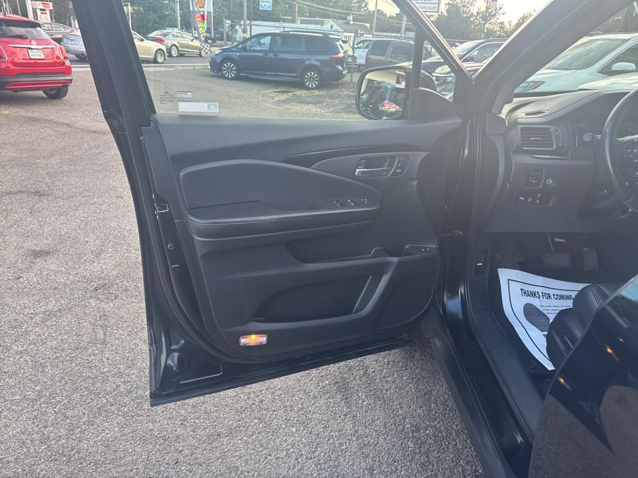 2017 Honda Pilot Elite AWD, available for sale in Milford, Connecticut | Korhan LLC DBA Superior Motors. Milford, Connecticut 2017 Honda Pilot Elite AWD, available for sale in Milford, Connecticut | Korhan LLC DBA Superior Motors. Milford, Connecticut