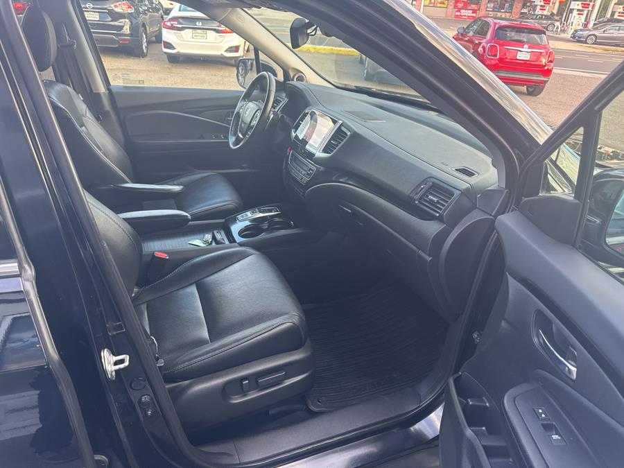 2017 Honda Pilot Elite AWD, available for sale in Milford, Connecticut | Korhan LLC DBA Superior Motors. Milford, Connecticut 2017 Honda Pilot Elite AWD, available for sale in Milford, Connecticut | Korhan LLC DBA Superior Motors. Milford, Connecticut