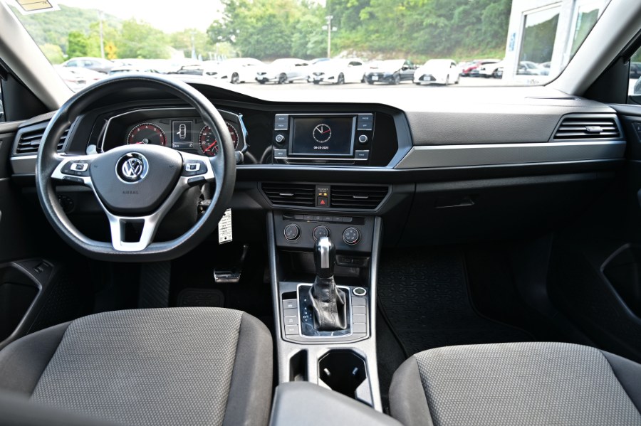 2020 Volkswagen Jetta SE Auto, available for sale in Waterbury, Connecticut | Highline Car Connection. Waterbury, Connecticut 2020 Volkswagen Jetta SE Auto, available for sale in Waterbury, Connecticut | Highline Car Connection. Waterbury, Connecticut