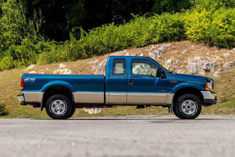 2000 Ford Super Duty F-250 Supercab 158" Lariat 4WD, available for sale in North Salem, New York | Meccanic Shop North Inc. North Salem, New York 2000 Ford Super Duty F-250 Supercab 158" Lariat 4WD, available for sale in North Salem, New York | Meccanic Shop North Inc. North Salem, New York