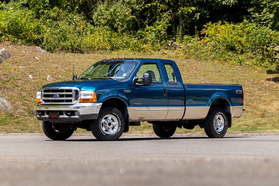 2000 Ford Super Duty F-250 Supercab 158" Lariat 4WD, available for sale in North Salem, New York | Meccanic Shop North Inc. North Salem, New York 2000 Ford Super Duty F-250 Supercab 158" Lariat 4WD, available for sale in North Salem, New York | Meccanic Shop North Inc. North Salem, New York