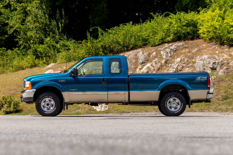 2000 Ford Super Duty F-250 Supercab 158" Lariat 4WD, available for sale in North Salem, New York | Meccanic Shop North Inc. North Salem, New York 2000 Ford Super Duty F-250 Supercab 158" Lariat 4WD, available for sale in North Salem, New York | Meccanic Shop North Inc. North Salem, New York