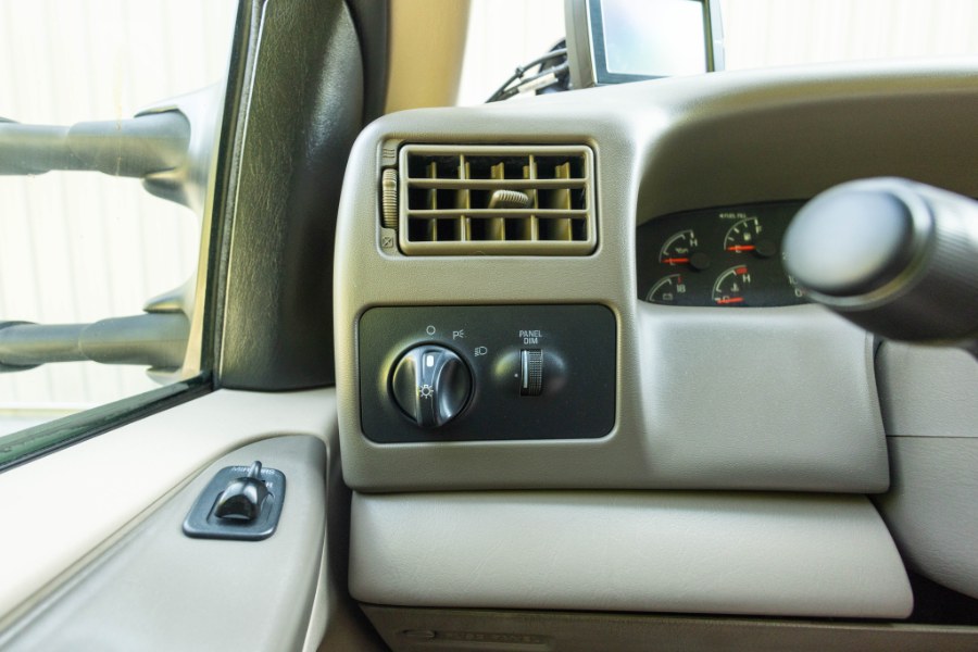 2000 Ford Super Duty F-250 Supercab 158" Lariat 4WD, available for sale in North Salem, New York | Meccanic Shop North Inc. North Salem, New York 2000 Ford Super Duty F-250 Supercab 158" Lariat 4WD, available for sale in North Salem, New York | Meccanic Shop North Inc. North Salem, New York