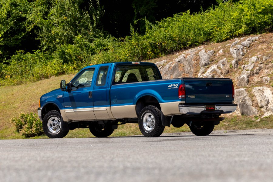 2000 Ford Super Duty F-250 Supercab 158" Lariat 4WD, available for sale in North Salem, New York | Meccanic Shop North Inc. North Salem, New York 2000 Ford Super Duty F-250 Supercab 158" Lariat 4WD, available for sale in North Salem, New York | Meccanic Shop North Inc. North Salem, New York