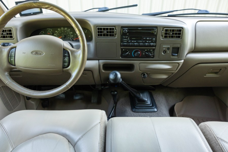 2000 Ford Super Duty F-250 Supercab 158" Lariat 4WD, available for sale in North Salem, New York | Meccanic Shop North Inc. North Salem, New York 2000 Ford Super Duty F-250 Supercab 158" Lariat 4WD, available for sale in North Salem, New York | Meccanic Shop North Inc. North Salem, New York