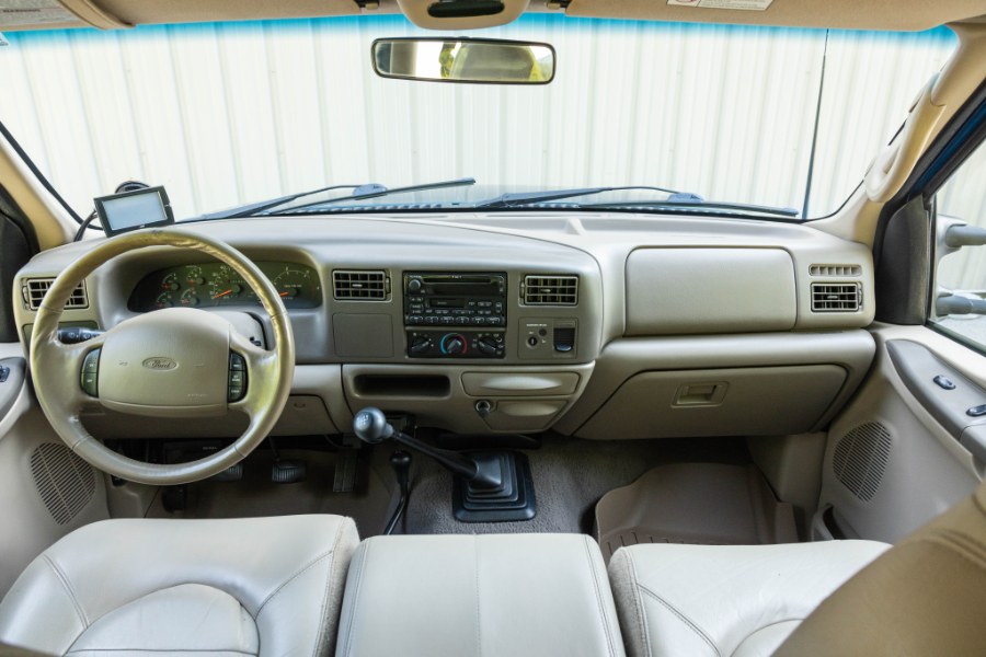 2000 Ford Super Duty F-250 Supercab 158" Lariat 4WD, available for sale in North Salem, New York | Meccanic Shop North Inc. North Salem, New York 2000 Ford Super Duty F-250 Supercab 158" Lariat 4WD, available for sale in North Salem, New York | Meccanic Shop North Inc. North Salem, New York