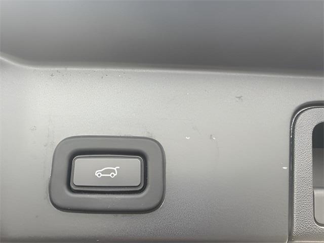 2020 Land Rover Range Rover Evoque SE, available for sale in Stratford, Connecticut | Wiz Leasing Inc. Stratford, Connecticut 2020 Land Rover Range Rover Evoque SE, available for sale in Stratford, Connecticut | Wiz Leasing Inc. Stratford, Connecticut