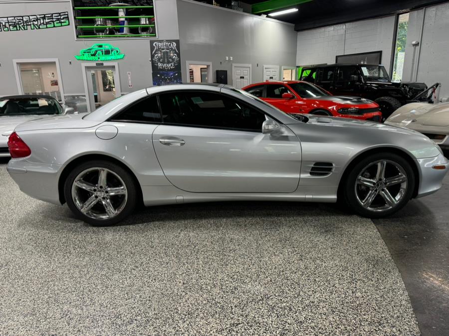 2006 Mercedes-Benz SL-Class 2dr Roadster 5.0L, available for sale in Oxford, Connecticut | Buonauto Enterprises. Oxford, Connecticut 2006 Mercedes-Benz SL-Class 2dr Roadster 5.0L, available for sale in Oxford, Connecticut | Buonauto Enterprises. Oxford, Connecticut