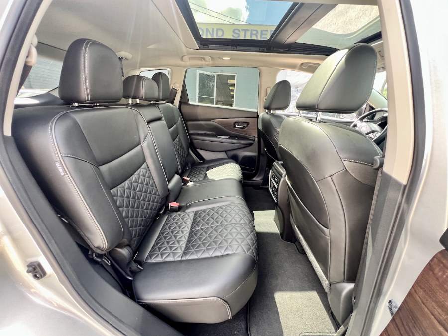 2019 Nissan Murano AWD Platinum, available for sale in Manchester, New Hampshire | Second Street Auto Sales Inc. Manchester, New Hampshire 2019 Nissan Murano AWD Platinum, available for sale in Manchester, New Hampshire | Second Street Auto Sales Inc. Manchester, New Hampshire