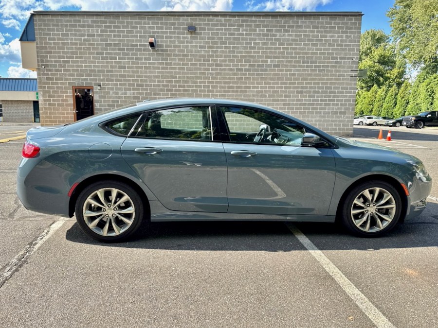 2015 Chrysler 200 4dr Sdn S FWD, available for sale in Manchester, New Hampshire | Second Street Auto Sales Inc. Manchester, New Hampshire 2015 Chrysler 200 4dr Sdn S FWD, available for sale in Manchester, New Hampshire | Second Street Auto Sales Inc. Manchester, New Hampshire