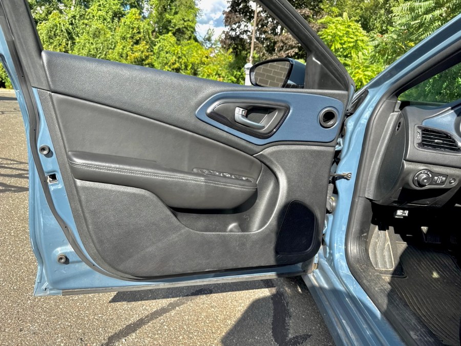 2015 Chrysler 200 4dr Sdn S FWD, available for sale in Manchester, New Hampshire | Second Street Auto Sales Inc. Manchester, New Hampshire 2015 Chrysler 200 4dr Sdn S FWD, available for sale in Manchester, New Hampshire | Second Street Auto Sales Inc. Manchester, New Hampshire