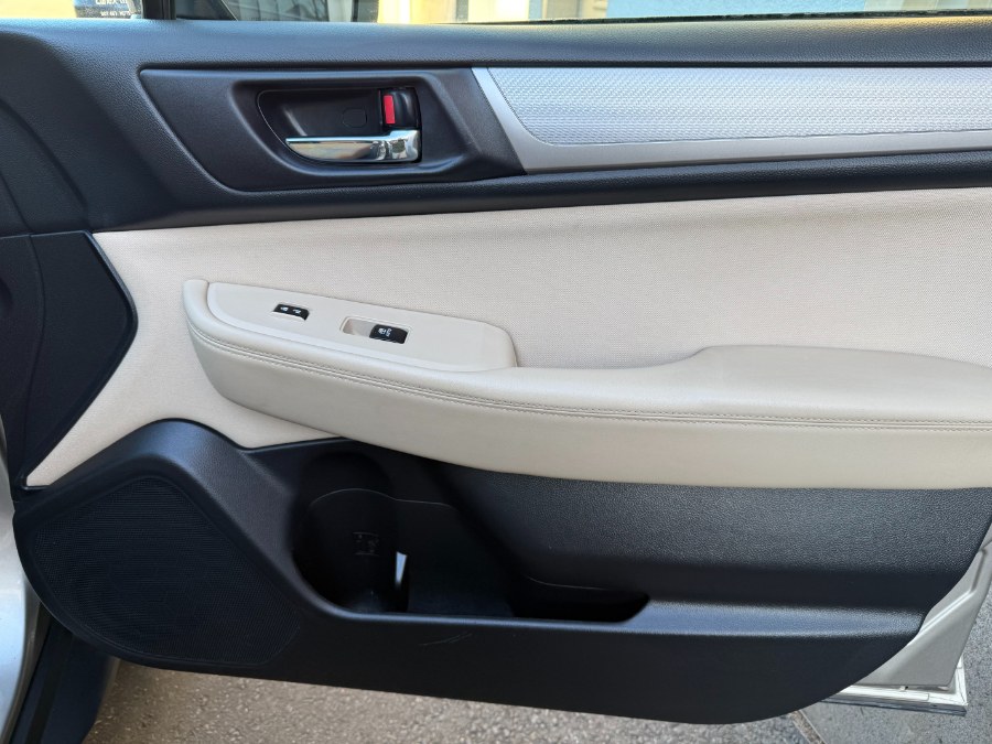 2015 Subaru Outback 4dr Wgn 2.5i Premium PZEV, available for sale in Bristol, Connecticut | Bristol Auto Center LLC. Bristol, Connecticut 2015 Subaru Outback 4dr Wgn 2.5i Premium PZEV, available for sale in Bristol, Connecticut | Bristol Auto Center LLC. Bristol, Connecticut