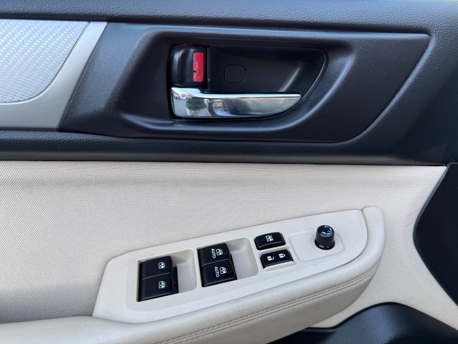 2015 Subaru Outback 4dr Wgn 2.5i Premium PZEV, available for sale in Bristol, Connecticut | Bristol Auto Center LLC. Bristol, Connecticut 2015 Subaru Outback 4dr Wgn 2.5i Premium PZEV, available for sale in Bristol, Connecticut | Bristol Auto Center LLC. Bristol, Connecticut