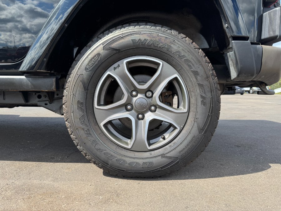 2017 Jeep Wrangler Unlimited Sahara 4x4, available for sale in Ortonville, Michigan | Marsh Auto Sales LLC. Ortonville, Michigan 2017 Jeep Wrangler Unlimited Sahara 4x4, available for sale in Ortonville, Michigan | Marsh Auto Sales LLC. Ortonville, Michigan