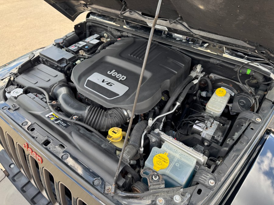 2017 Jeep Wrangler Unlimited Sahara 4x4, available for sale in Ortonville, Michigan | Marsh Auto Sales LLC. Ortonville, Michigan 2017 Jeep Wrangler Unlimited Sahara 4x4, available for sale in Ortonville, Michigan | Marsh Auto Sales LLC. Ortonville, Michigan