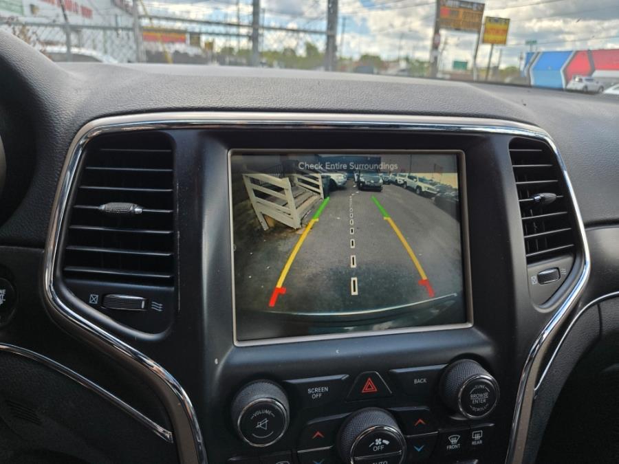 2016 Jeep Grand Cherokee 4WD 4dr Limited, available for sale in Temple Hills, Maryland | Temple Hills Used Car. Temple Hills, Maryland 2016 Jeep Grand Cherokee 4WD 4dr Limited, available for sale in Temple Hills, Maryland | Temple Hills Used Car. Temple Hills, Maryland