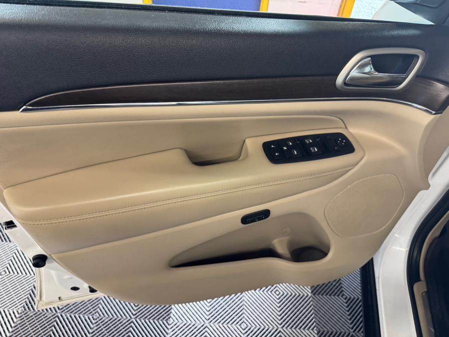 2017 Jeep Grand Cherokee Limited 4x4, available for sale in West Babylon , New York | MP Motors Inc. West Babylon , New York 2017 Jeep Grand Cherokee Limited 4x4, available for sale in West Babylon , New York | MP Motors Inc. West Babylon , New York