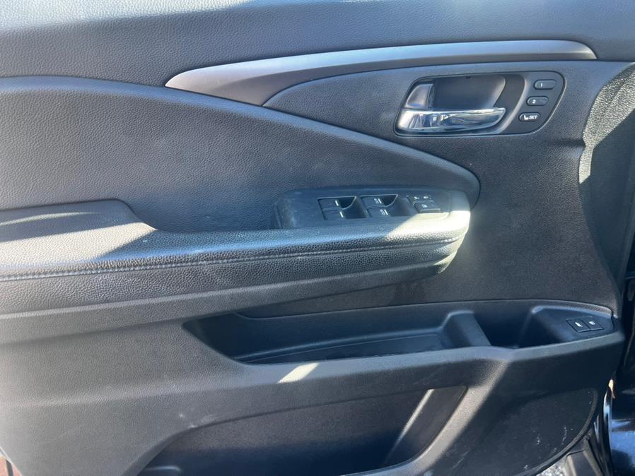 2021 Honda Pilot Special Edition AWD, available for sale in Worcester, Massachusetts | Sophia's Auto Sales Inc. Worcester, Massachusetts 2021 Honda Pilot Special Edition AWD, available for sale in Worcester, Massachusetts | Sophia's Auto Sales Inc. Worcester, Massachusetts