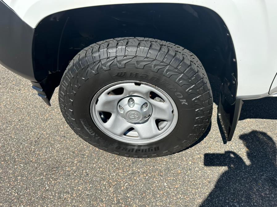 2019 Toyota Tacoma 4WD SR Access Cab 6'' Bed I4 AT (Natl), available for sale in South Windsor, Connecticut | Mike And Tony Auto Sales, Inc. South Windsor, Connecticut 2019 Toyota Tacoma 4WD SR Access Cab 6'' Bed I4 AT (Natl), available for sale in South Windsor, Connecticut | Mike And Tony Auto Sales, Inc. South Windsor, Connecticut