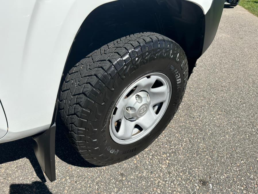 2019 Toyota Tacoma 4WD SR Access Cab 6'' Bed I4 AT (Natl), available for sale in South Windsor, Connecticut | Mike And Tony Auto Sales, Inc. South Windsor, Connecticut 2019 Toyota Tacoma 4WD SR Access Cab 6'' Bed I4 AT (Natl), available for sale in South Windsor, Connecticut | Mike And Tony Auto Sales, Inc. South Windsor, Connecticut