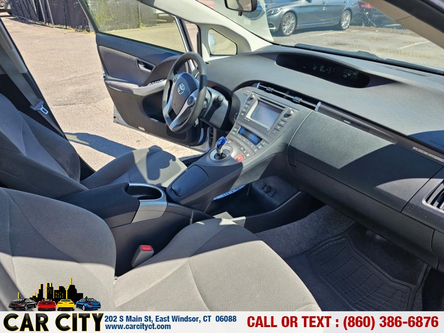 2014 Toyota Prius Plug-In 5dr HB (Natl), available for sale in East Windsor, Connecticut | Car City LLC. East Windsor, Connecticut 2014 Toyota Prius Plug-In 5dr HB (Natl), available for sale in East Windsor, Connecticut | Car City LLC. East Windsor, Connecticut