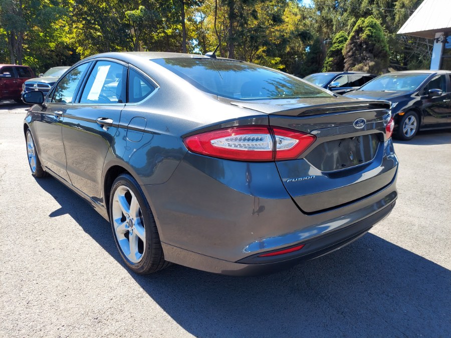 2016 Ford Fusion 4dr Sdn SE FWD, available for sale in East Windsor, Connecticut | United Auto Sales of E Windsor, Inc. East Windsor, Connecticut 2016 Ford Fusion 4dr Sdn SE FWD, available for sale in East Windsor, Connecticut | United Auto Sales of E Windsor, Inc. East Windsor, Connecticut