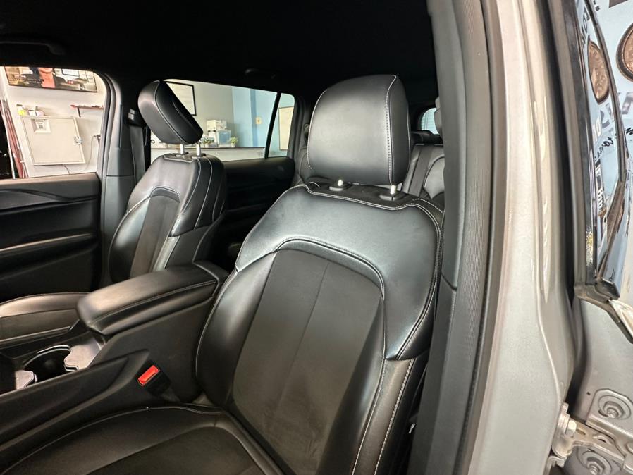 2024 Jeep Grand Cherokee L Altitude 4x4, available for sale in Inwood, New York | 5 Towns Drive. Inwood, New York 2024 Jeep Grand Cherokee L Altitude 4x4, available for sale in Inwood, New York | 5 Towns Drive. Inwood, New York