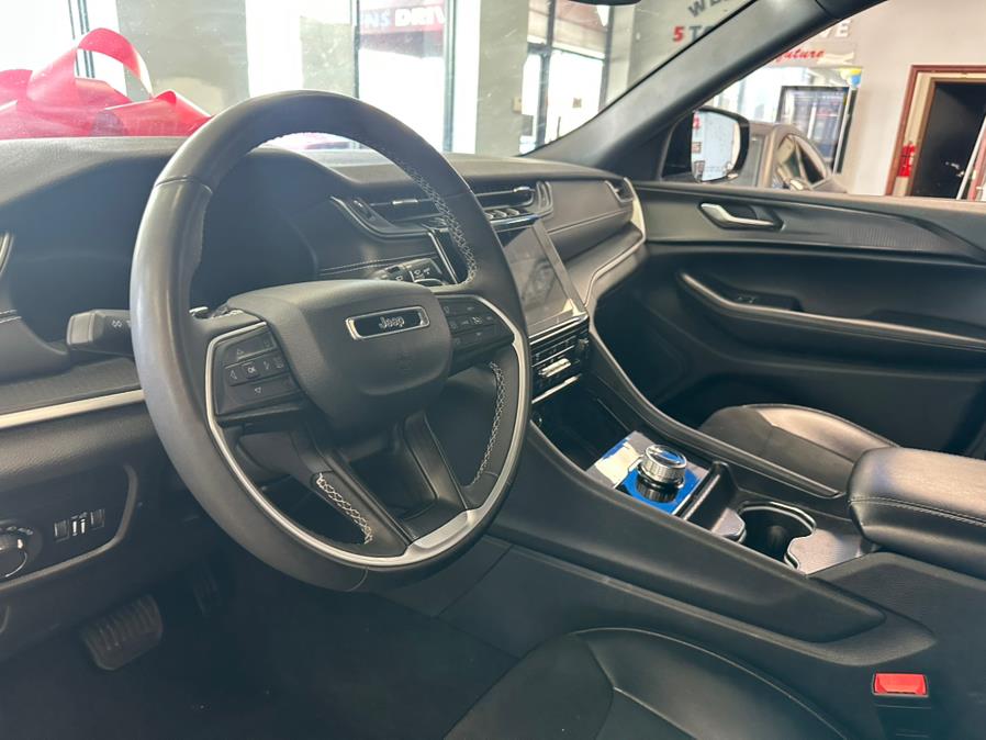 2024 Jeep Grand Cherokee L Altitude 4x4, available for sale in Inwood, New York | 5 Towns Drive. Inwood, New York 2024 Jeep Grand Cherokee L Altitude 4x4, available for sale in Inwood, New York | 5 Towns Drive. Inwood, New York