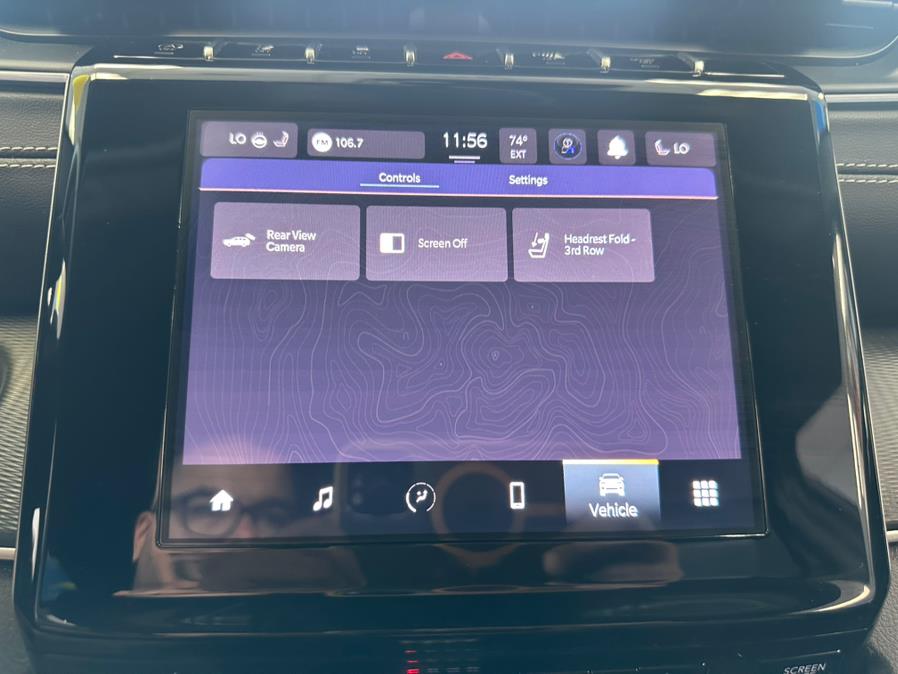 2024 Jeep Grand Cherokee L Altitude 4x4, available for sale in Inwood, New York | 5 Towns Drive. Inwood, New York 2024 Jeep Grand Cherokee L Altitude 4x4, available for sale in Inwood, New York | 5 Towns Drive. Inwood, New York