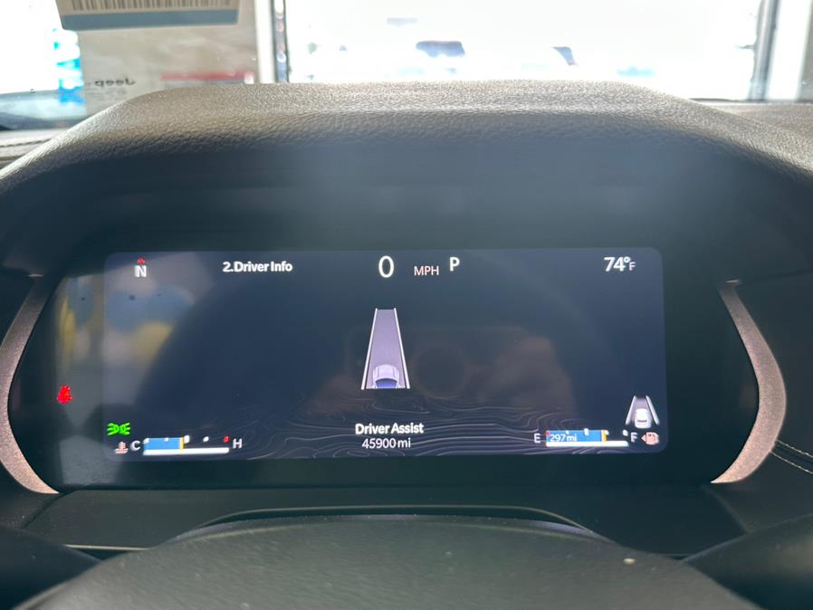 2024 Jeep Grand Cherokee L Altitude 4x4, available for sale in Inwood, New York | 5 Towns Drive. Inwood, New York 2024 Jeep Grand Cherokee L Altitude 4x4, available for sale in Inwood, New York | 5 Towns Drive. Inwood, New York