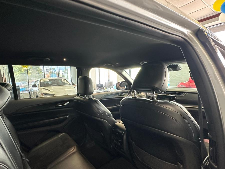 2024 Jeep Grand Cherokee L Altitude 4x4, available for sale in Inwood, New York | 5 Towns Drive. Inwood, New York 2024 Jeep Grand Cherokee L Altitude 4x4, available for sale in Inwood, New York | 5 Towns Drive. Inwood, New York