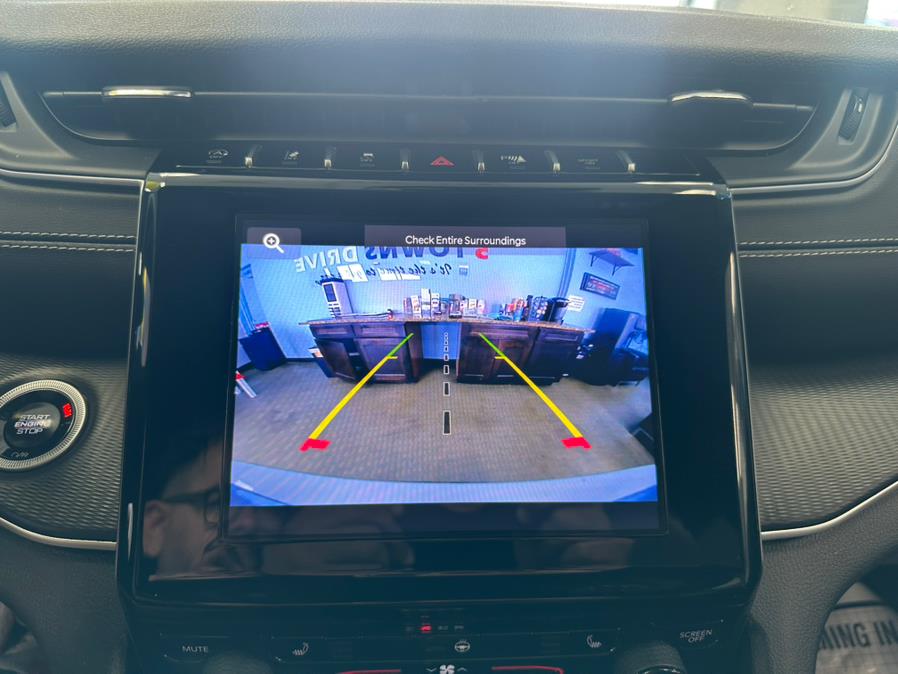 2024 Jeep Grand Cherokee L Altitude 4x4, available for sale in Inwood, New York | 5 Towns Drive. Inwood, New York 2024 Jeep Grand Cherokee L Altitude 4x4, available for sale in Inwood, New York | 5 Towns Drive. Inwood, New York