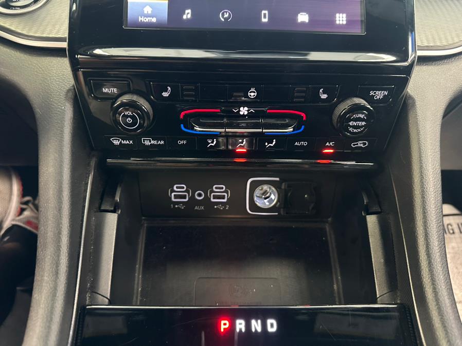 2024 Jeep Grand Cherokee L Altitude 4x4, available for sale in Inwood, New York | 5 Towns Drive. Inwood, New York 2024 Jeep Grand Cherokee L Altitude 4x4, available for sale in Inwood, New York | 5 Towns Drive. Inwood, New York
