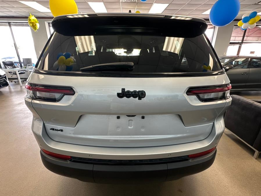 2024 Jeep Grand Cherokee L Altitude 4x4, available for sale in Inwood, New York | 5 Towns Drive. Inwood, New York 2024 Jeep Grand Cherokee L Altitude 4x4, available for sale in Inwood, New York | 5 Towns Drive. Inwood, New York
