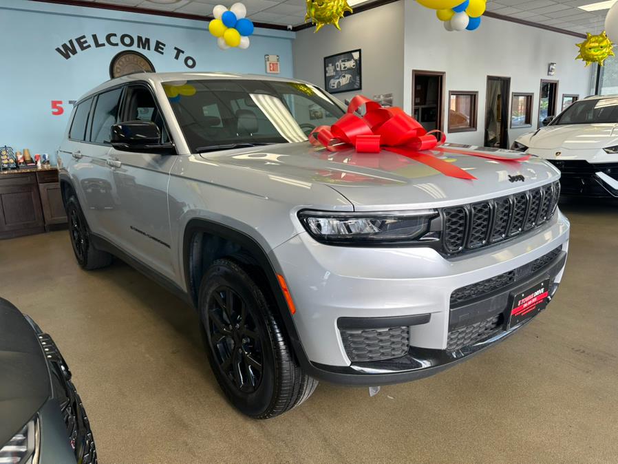 2024 Jeep Grand Cherokee L Altitude 4x4, available for sale in Inwood, New York | 5 Towns Drive. Inwood, New York 2024 Jeep Grand Cherokee L Altitude 4x4, available for sale in Inwood, New York | 5 Towns Drive. Inwood, New York