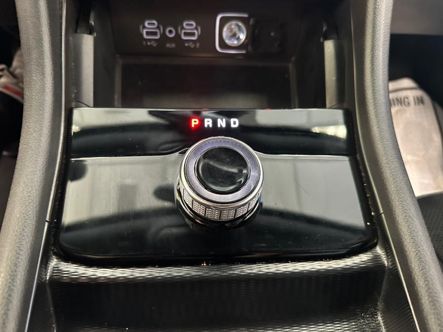 2024 Jeep Grand Cherokee L Altitude 4x4, available for sale in Inwood, New York | 5 Towns Drive. Inwood, New York 2024 Jeep Grand Cherokee L Altitude 4x4, available for sale in Inwood, New York | 5 Towns Drive. Inwood, New York