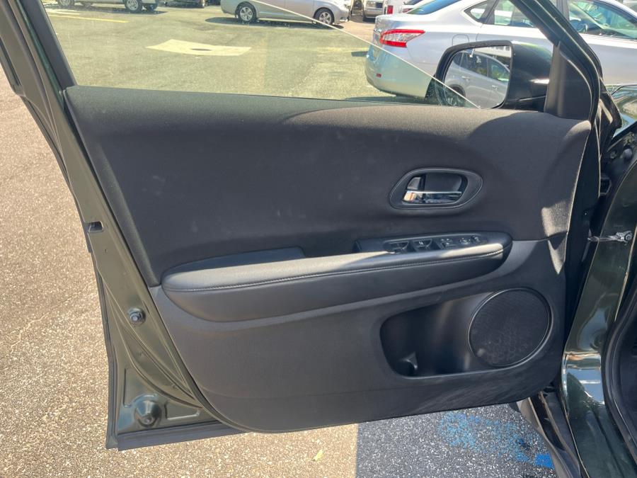 2018 Honda HR-V LX AWD CVT CLEAN CARFAX!!!, available for sale in Elmont, New York | Sunrise of Elmont. Elmont, New York 2018 Honda HR-V LX AWD CVT CLEAN CARFAX!!!, available for sale in Elmont, New York | Sunrise of Elmont. Elmont, New York