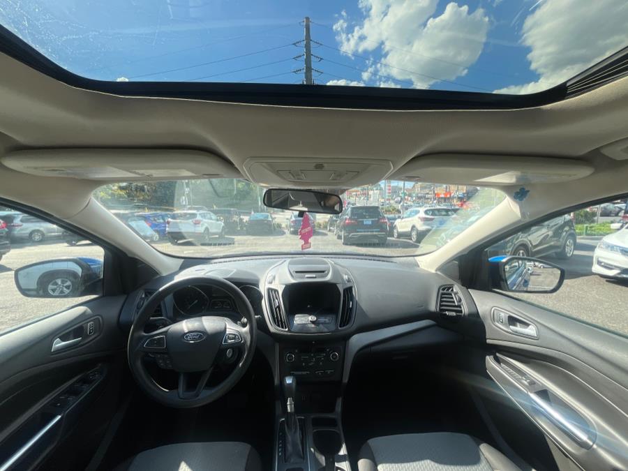 2017 Ford Escape SE 4WD, available for sale in Elmont, New York | Sunrise of Elmont. Elmont, New York 2017 Ford Escape SE 4WD, available for sale in Elmont, New York | Sunrise of Elmont. Elmont, New York