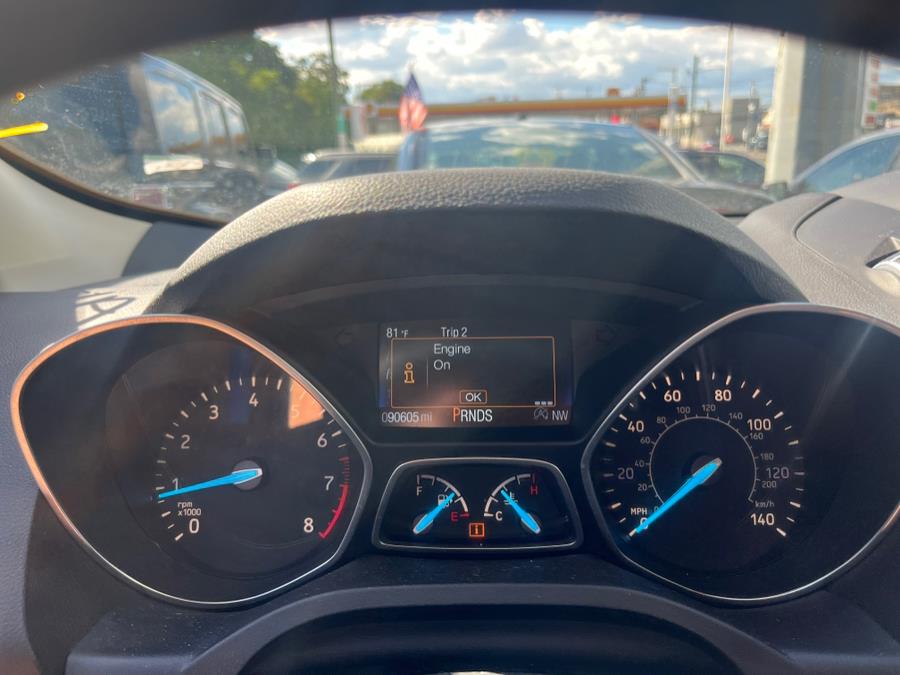 2017 Ford Escape SE 4WD, available for sale in Elmont, New York | Sunrise of Elmont. Elmont, New York 2017 Ford Escape SE 4WD, available for sale in Elmont, New York | Sunrise of Elmont. Elmont, New York